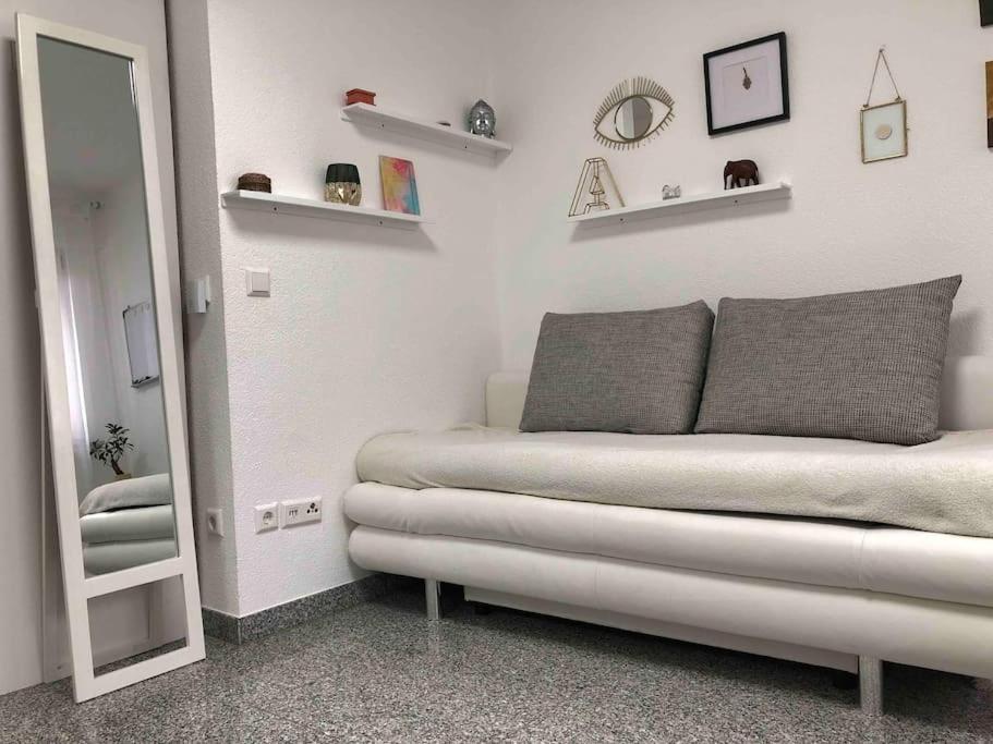 Neues Schoenes Studio, Zentral & Direkt An Der Rems Waiblingen  Esterno foto